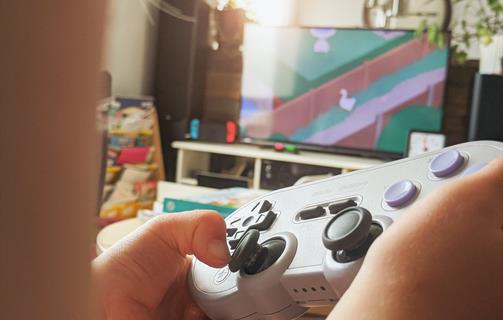 Video Game Use is Associated With Problem Behaviours in Boys With Autism